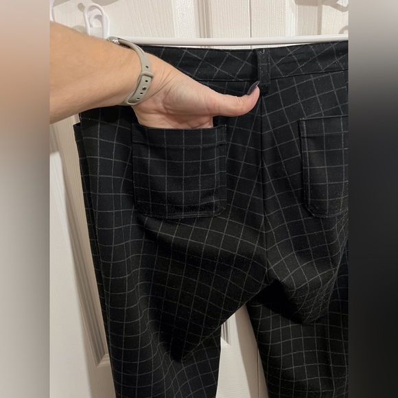 Calvin Klein Black pants with Grey pin stripe Size 6 - Picture 4 of 7